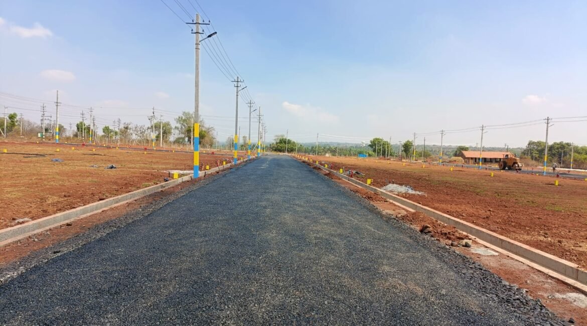 GOHALLI NEXT TO SUVARNA LAYOUT NEAR BOGADI RD